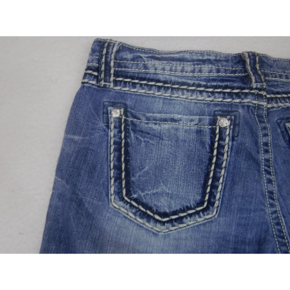 Miss Me JB5014H105‎ Boyfriend Bermuda Shorts Womens 29 Embroidered Distressed - Picture 8 of 12